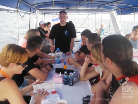 PADI Underwater Naturalist Course Dive Briefing from our Indepth Dive Instructor