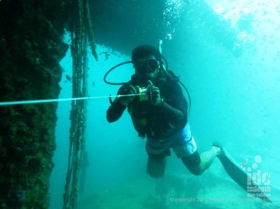 Having fun on the PADI Wreck Diver Course Phuket