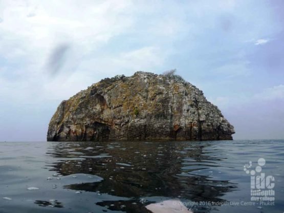 Diving Three Islets on a Burma Banks Liveaboard