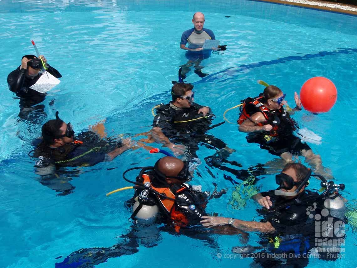 On your PADI Instructor course you will be doing lots of pool presentations