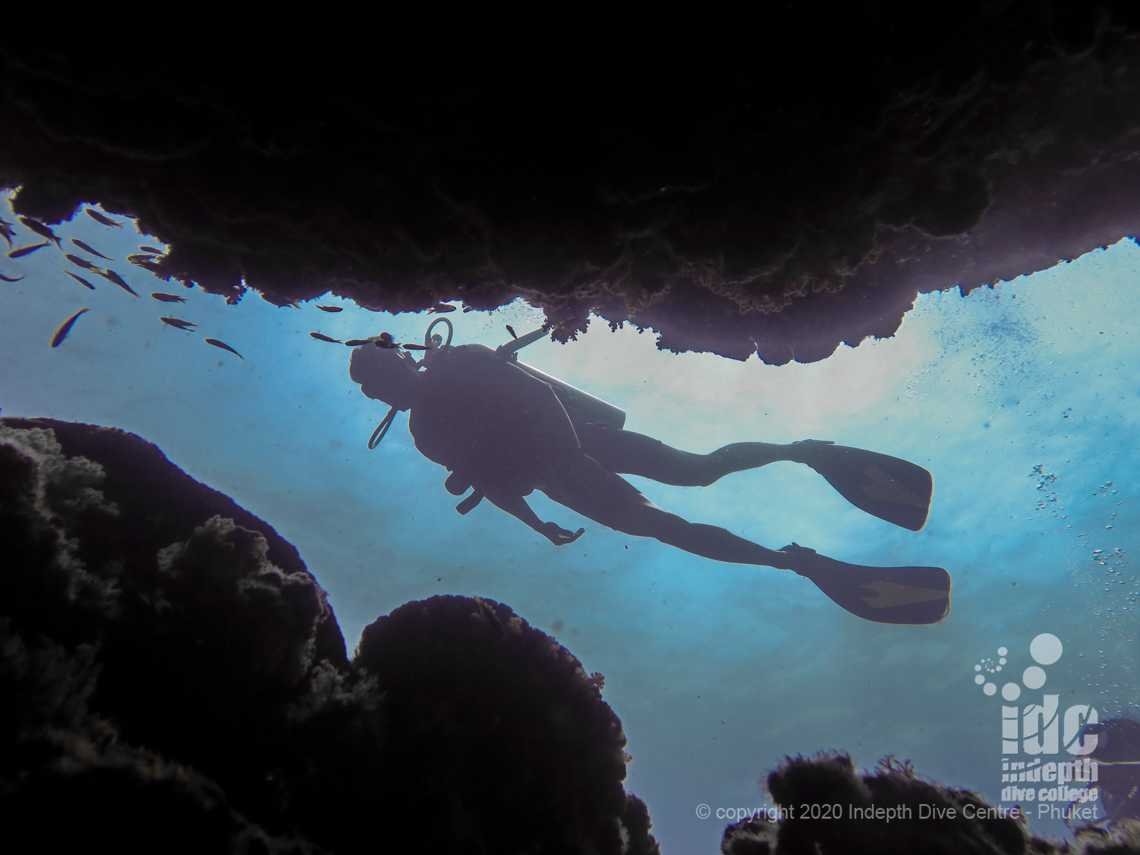 The topography of the shallow reef at Koh Haa neua is quite interesting with many cracks and canyons