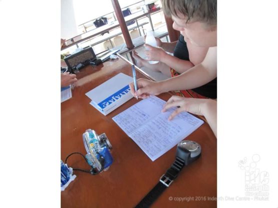 On your PADI Advanced Course will be logging your scuba dives. Remembebr it is important and fun to record your dives.