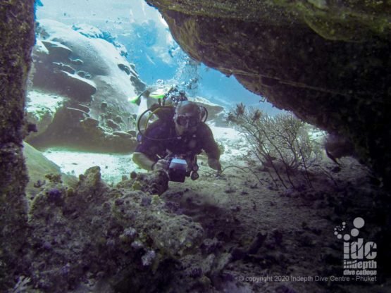 Boulder overhang at Deep Six