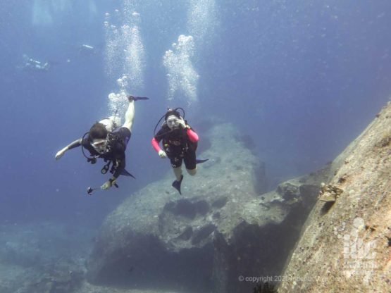 Diving around the giant boulders of Turtle Rock in Similan Islands